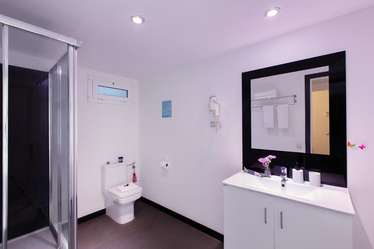 Amra Barcelona Caspe Hotel Bagian luar foto