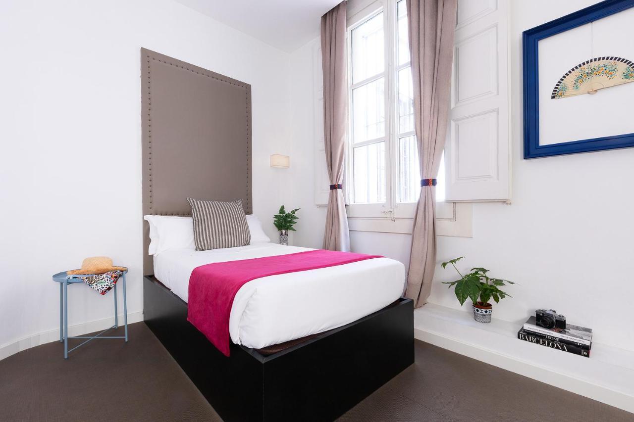 Amra Barcelona Caspe Hotel Bagian luar foto