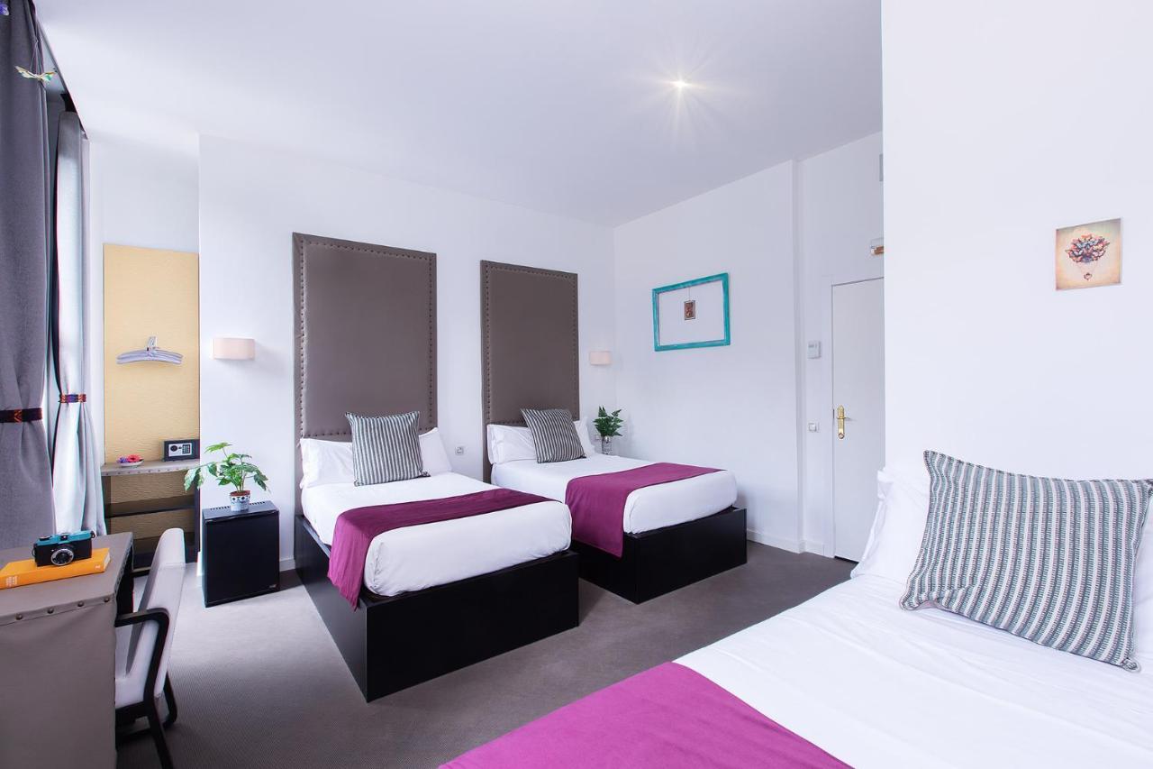 Amra Barcelona Caspe Hotel Bagian luar foto