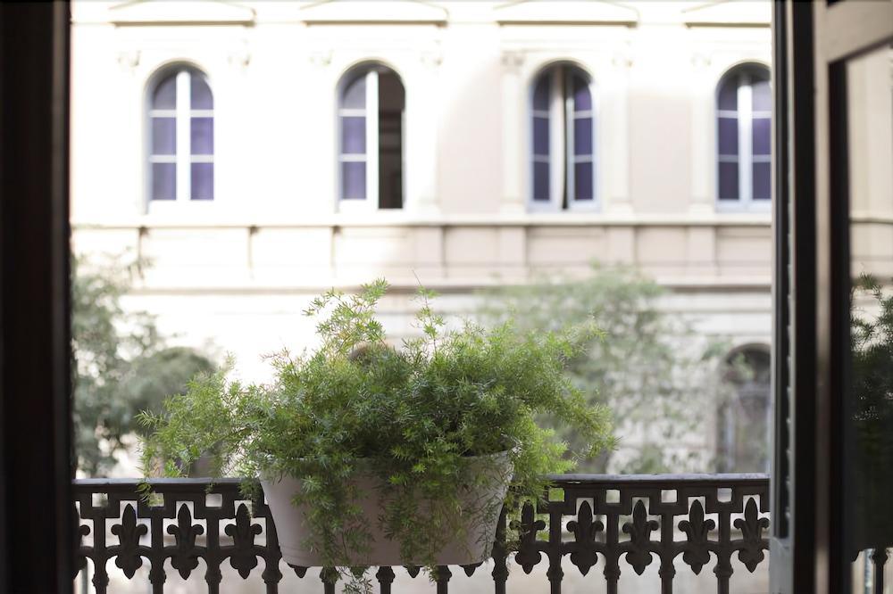 Amra Barcelona Caspe Hotel Bagian luar foto