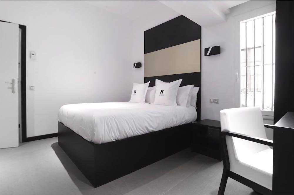 Amra Barcelona Caspe Hotel Bagian luar foto